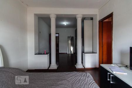 Casa à venda com 260m², 6 quartos e 2 vagasQuarto 1
