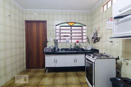 Casa à venda com 260m², 6 quartos e 2 vagasCozinha integrada