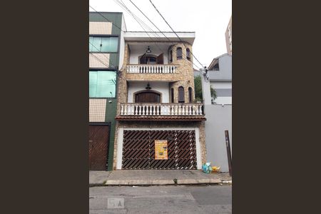 Casa à venda com 260m², 6 quartos e 2 vagasFachada