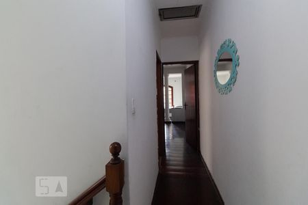 Casa à venda com 260m², 6 quartos e 2 vagasCorredor
