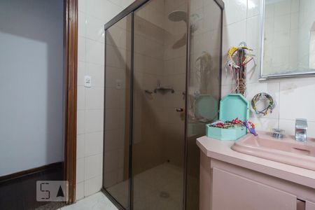 Casa à venda com 260m², 6 quartos e 2 vagasBanheiro