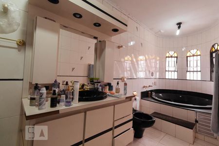 Casa à venda com 260m², 6 quartos e 2 vagasBanheiro