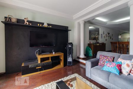 Casa à venda com 260m², 6 quartos e 2 vagasSala