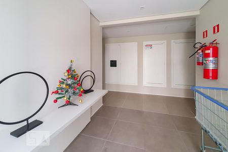 Apartamento à venda com 35m², 2 quartos e sem vaga Apartamento à venda com 35m², 2 quartos e sem vagaHall de Entrada