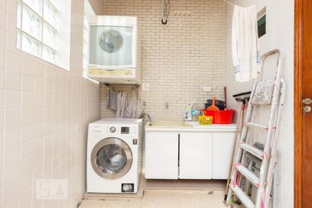 Casa à venda com 280m², 3 quartos e 2 vagasÁrea de Serviço