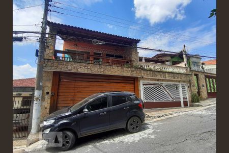 Casa à venda com 280m², 3 quartos e 2 vagasFachada