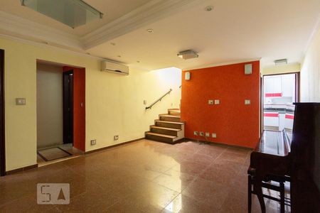 Sala de casa à venda com 3 quartos, 280m² em Vila Pereira Barreto, São Paulo