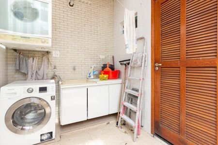 Casa à venda com 280m², 3 quartos e 2 vagasÁrea de Serviço