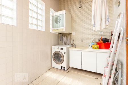 Casa à venda com 280m², 3 quartos e 2 vagasÁrea de Serviço