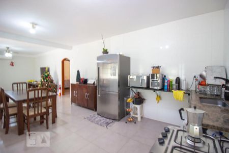 Casa à venda com 400m², 3 quartos e 2 vagasCozinha