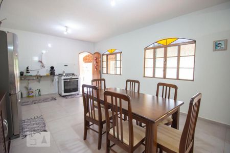 Casa à venda com 400m², 3 quartos e 2 vagasCozinha