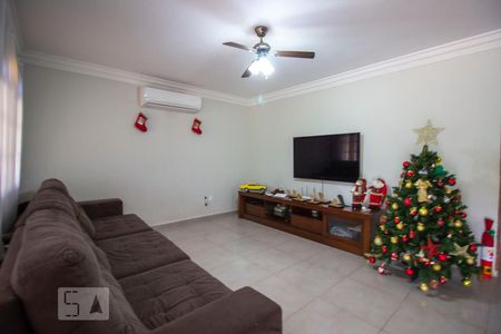 Casa à venda com 400m², 3 quartos e 2 vagasSala