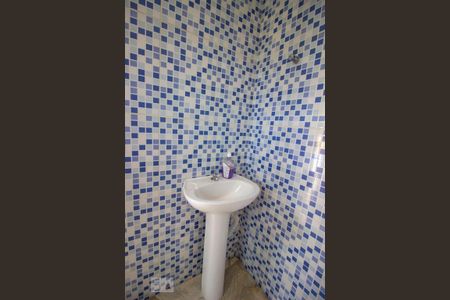 Casa à venda com 400m², 3 quartos e 2 vagasBanheiro de Serviço 2