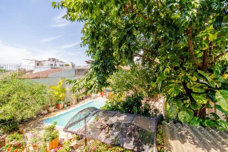 Casa à venda com 420m², 4 quartos e 4 vagasVista