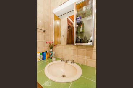 Casa à venda com 420m², 4 quartos e 4 vagasBanheiro