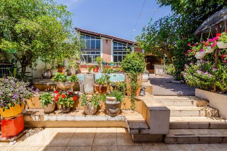 Casa à venda com 420m², 4 quartos e 4 vagasQuintal