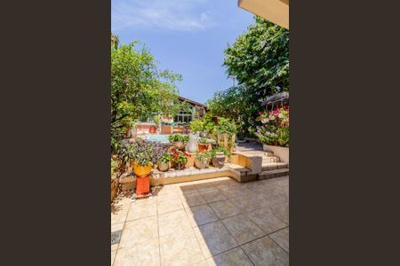 Casa à venda com 420m², 4 quartos e 4 vagasQuintal