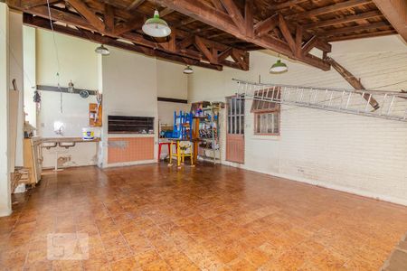 Casa à venda com 420m², 4 quartos e 4 vagasGaragem