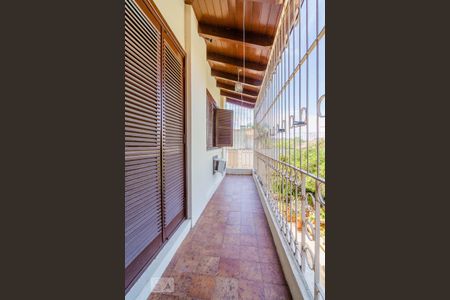 Casa à venda com 420m², 4 quartos e 4 vagasVaranda