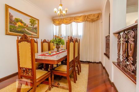 Sala de casa à venda com 4 quartos, 420m² em Cristal, Porto Alegre