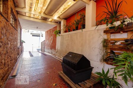 Casa à venda com 244m², 4 quartos e 3 vagasQuintal e garagem