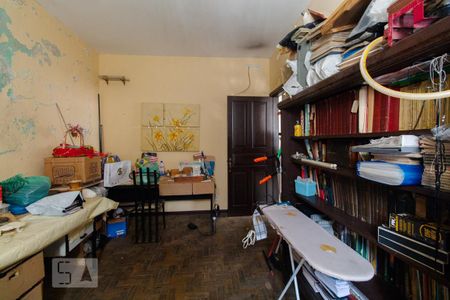 Casa à venda com 244m², 4 quartos e 3 vagasQuarto 4