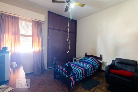 Casa à venda com 244m², 4 quartos e 3 vagasQuarto 2