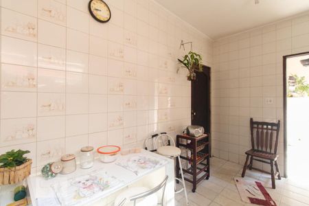 Casa à venda com 244m², 4 quartos e 3 vagasCozinha