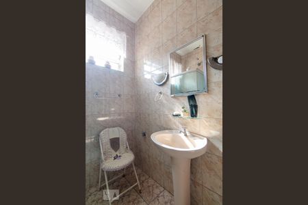 Casa à venda com 244m², 4 quartos e 3 vagasBanheiro