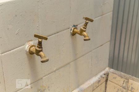 Casa para alugar com 58m², 2 quartos e sem vaga Casa para alugar com 58m², 2 quartos e sem vagaÁrea de serviço - Torneiras