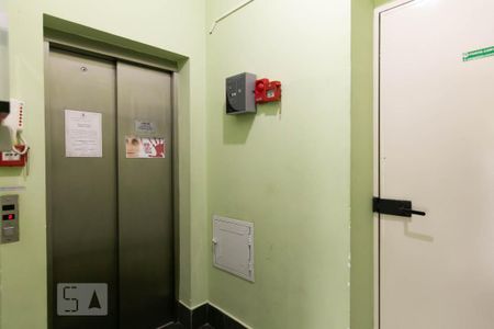 Apartamento à venda com 67m², 2 quartos e 1 vagaHall