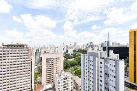 Sala - Varanda - Vista de apartamento para alugar com 2 quartos, 62m² em Bela Vista, São Paulo