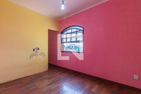 Casa à venda com 356m², 4 quartos e 10 vagasQuarto 2