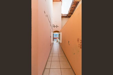 Casa à venda com 356m², 4 quartos e 10 vagasCorredor Externo Quintal