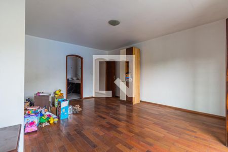 Casa à venda com 356m², 4 quartos e 10 vagasSuite