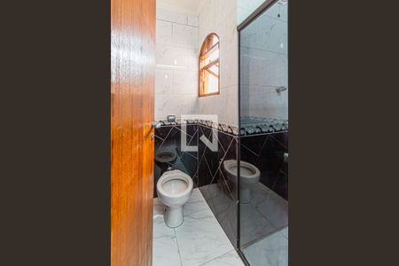 Casa à venda com 356m², 4 quartos e 10 vagasBanheiro da Suite