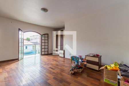 Casa à venda com 356m², 4 quartos e 10 vagasSuite