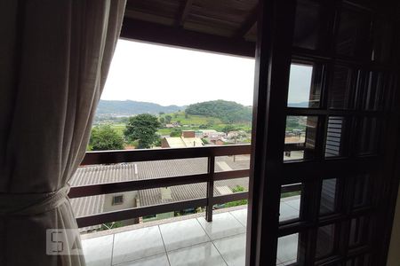 Casa à venda com 226m², 4 quartos e 3 vagasSacada do Quarto 2