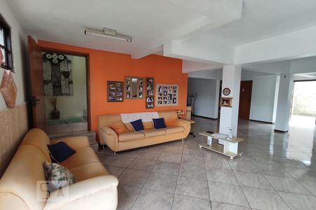 Casa à venda com 226m², 4 quartos e 3 vagasGaragem