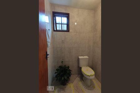 Casa à venda com 226m², 4 quartos e 3 vagasLavabo