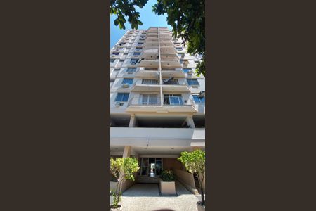 Apartamento à venda com 60m², 2 quartos e 1 vagaFachada