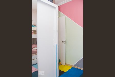 Apartamento à venda com 60m², 2 quartos e 1 vagaQuarto 02