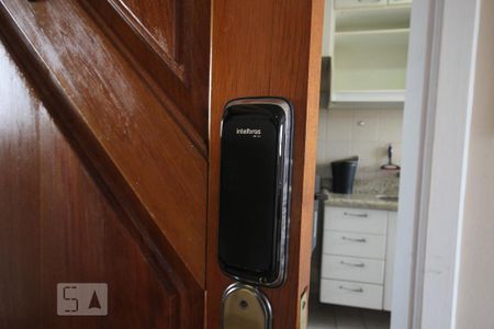 Apartamento à venda com 65m², 2 quartos e 1 vagaFechadura Eletrônica