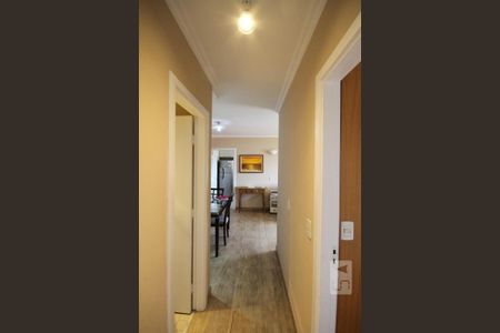 Apartamento à venda com 65m², 2 quartos e 1 vagaCorredor