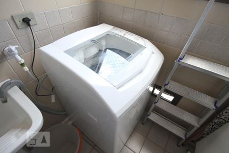 Apartamento à venda com 65m², 2 quartos e 1 vagaÁrea de Serviço