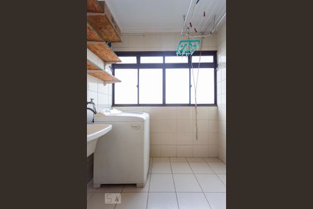 Apartamento à venda com 63m², 2 quartos e 1 vaga Apartamento à venda com 63m², 2 quartos e 1 vagaÁrea de Serviço