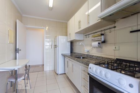 Apartamento à venda com 63m², 2 quartos e 1 vaga Apartamento à venda com 63m², 2 quartos e 1 vagaCozinha