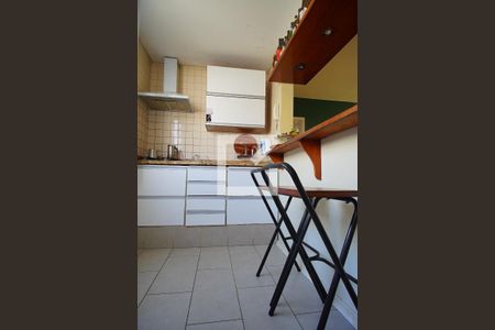 Apartamento à venda com 58m², 2 quartos e 1 vagaCozinha