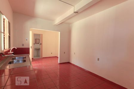 Cozinha de casa de condomínio à venda com 1 quarto, 125m² em Azenha, Porto Alegre
