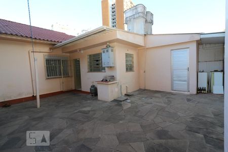 Casa à venda com 120m², 3 quartos e 2 vagasPátio